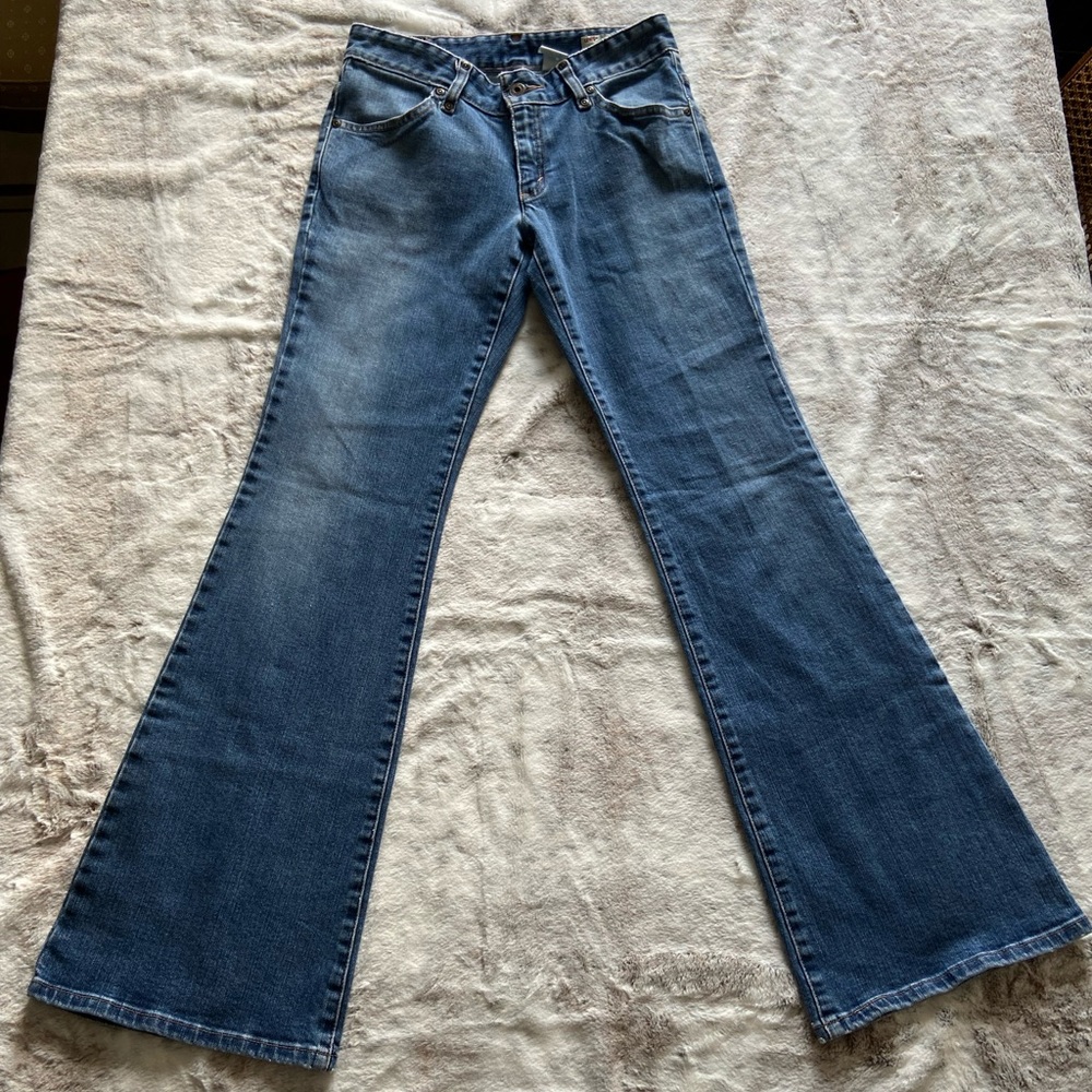 Levis Vintage mid rise flare jeans size 28xM
